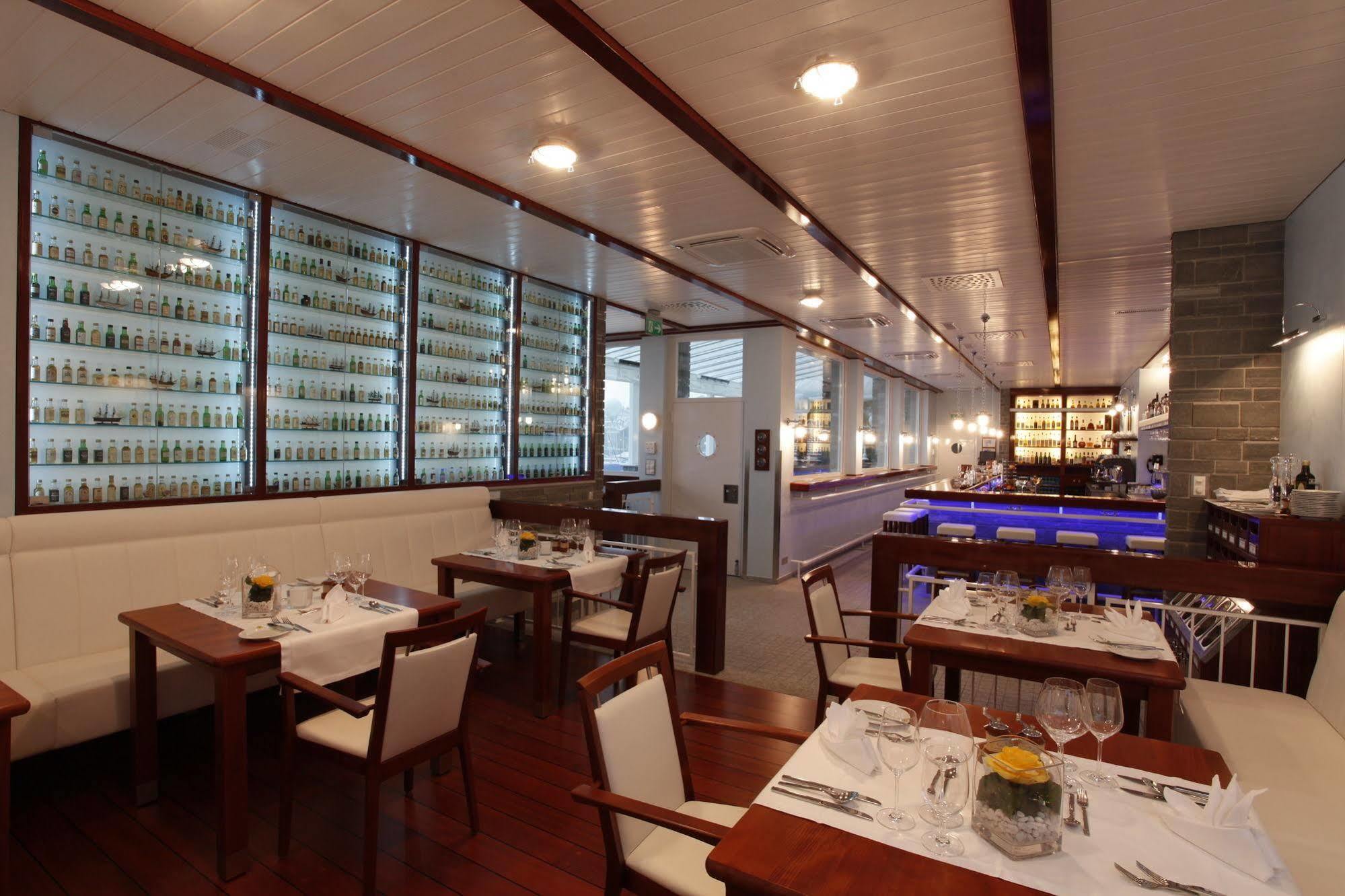 Holiday Hotel Yachtsport Resort Lago Maggiore Brissago Buitenkant foto